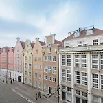 Pokoj Tkacka Czerwony W Apartamencie Ze Wspolna Lazienka I Kuchnia